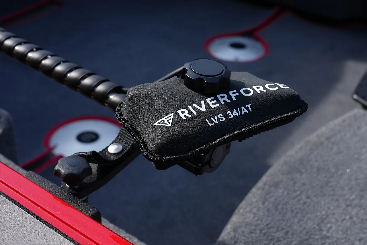Защитный неопреновый чехол для датчика Garmin_Lowrance LVS 34_AT Riverforce_1