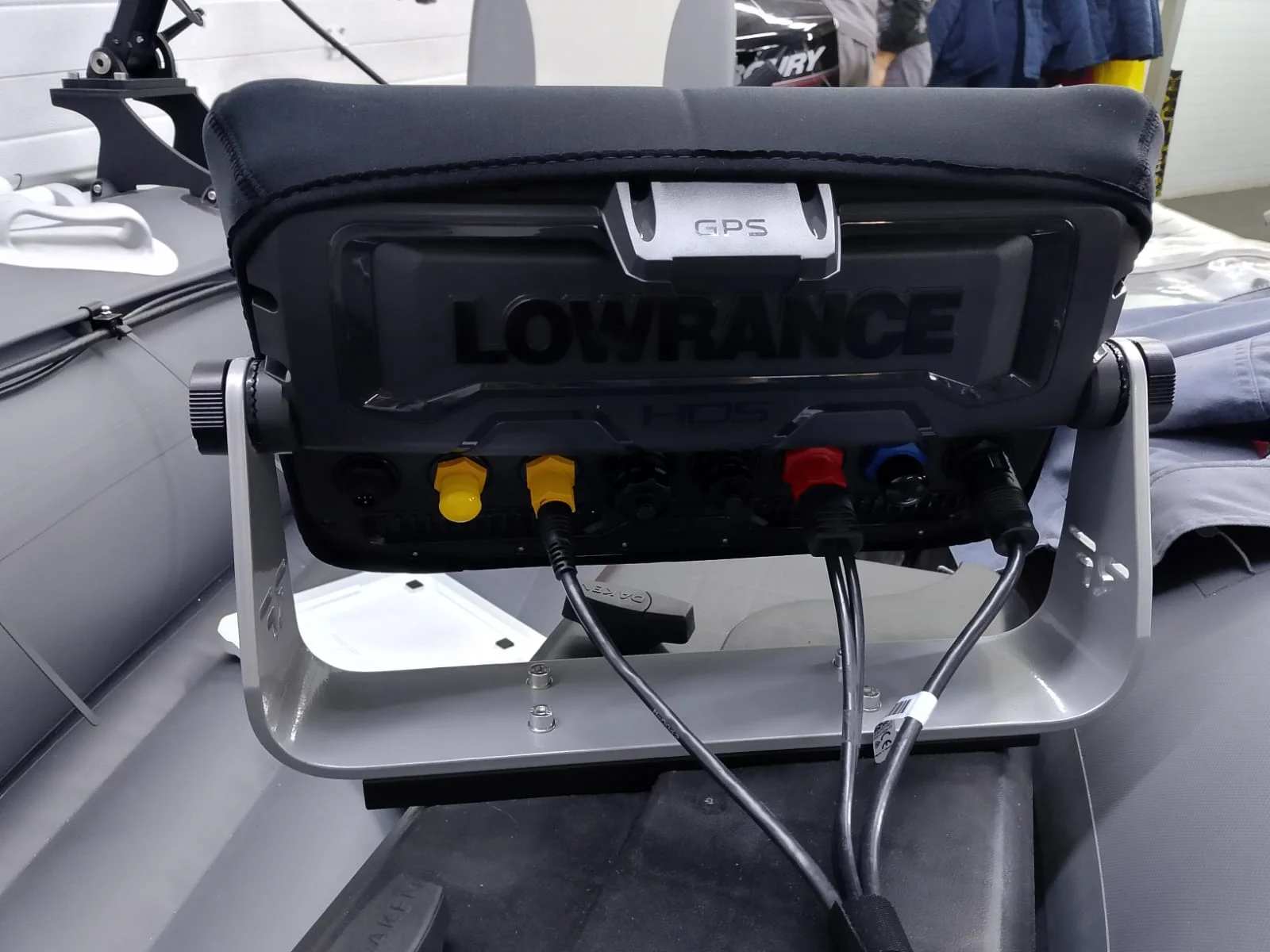 Скоба монтажная под монитор, усиленная, универсальная серия Bull Horns (Lowrance HDS 12 Live, PRO) RF-1047-03