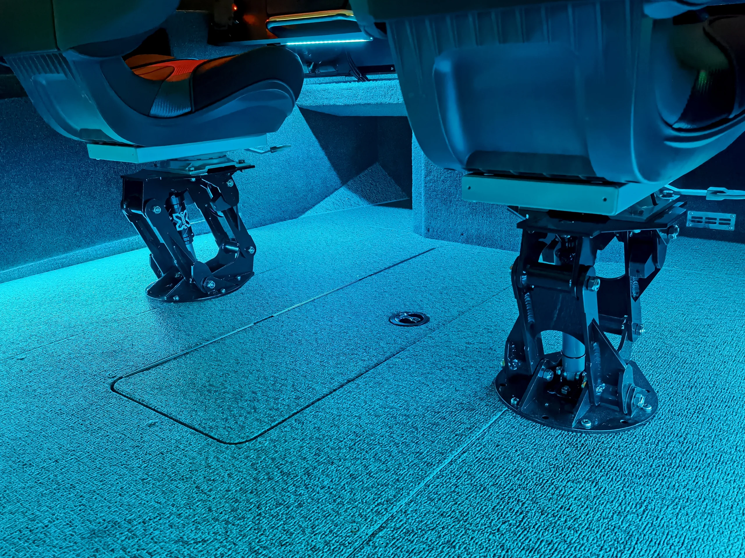 Амортизационная стойка Dominator-X HD265 SW Riverforce