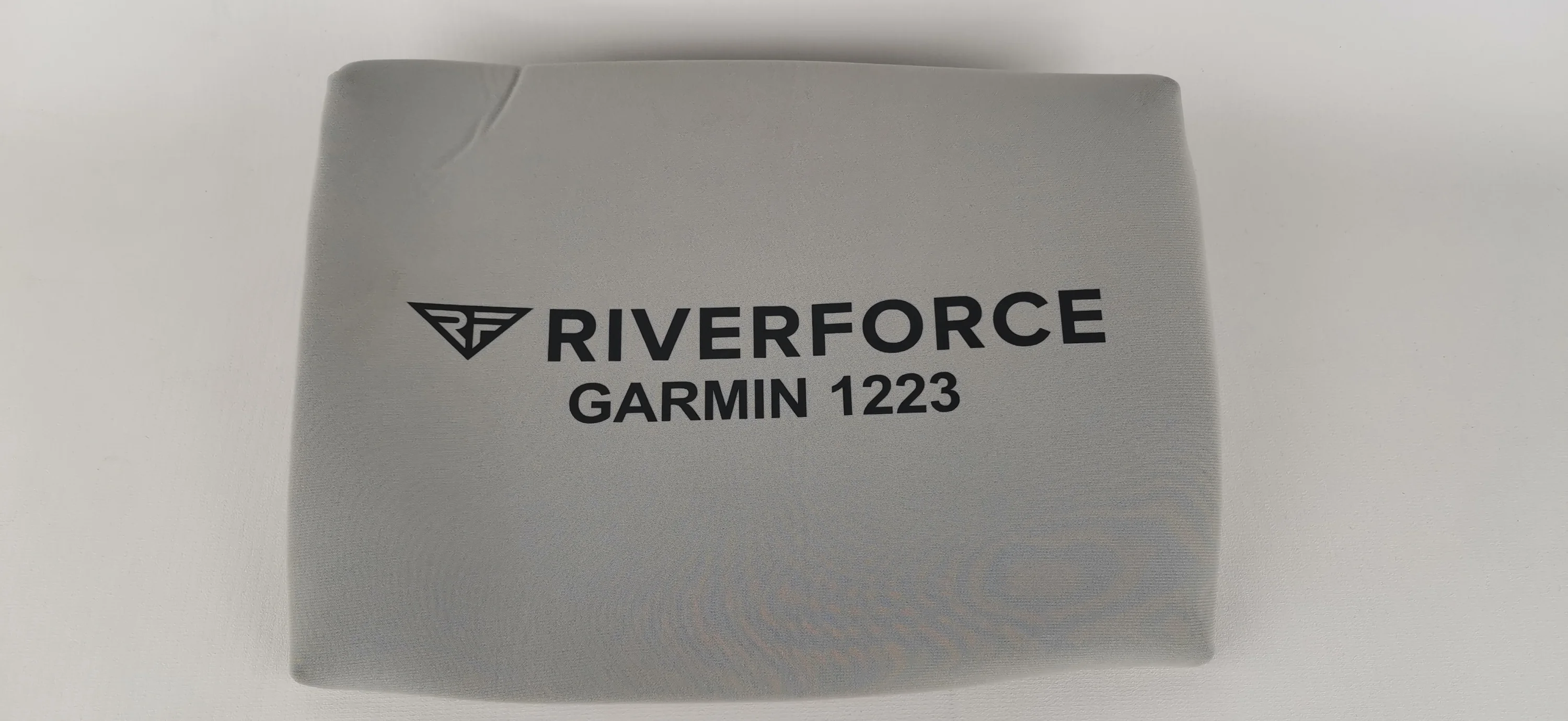 Чехол-для_Garmin_1223_silver-1