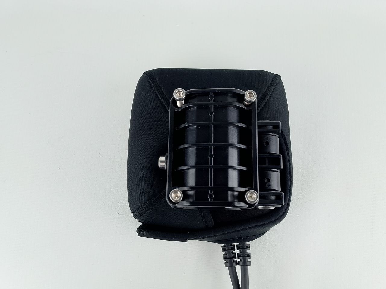 Защитный неопреновый чехол для датчика Humminbird MegaLive 2 Riverforce_5