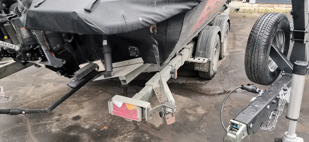 Силовой выносной кронштейн для притяжной стропы на раму прицепа 60x120мм Riverforce