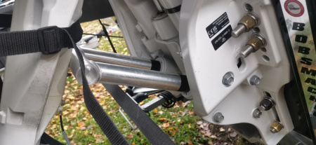 Упор для лодочного мотора транспортировочный W-Tubes HD Riverforce_1