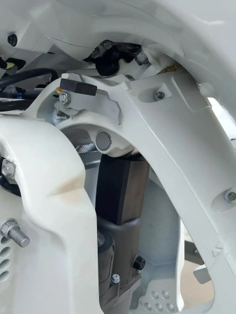 Упор для лодочного мотора транспортировочный Trim Stick for Suzuki Riverforce_6
