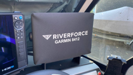 Защитный_чехол_для_Garmin_8412